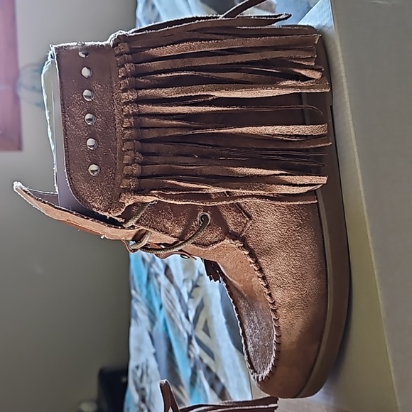 Fringe ankle boots - Picture 3 of 4